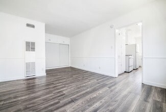Building Photo - 5757 La Mirada Ave