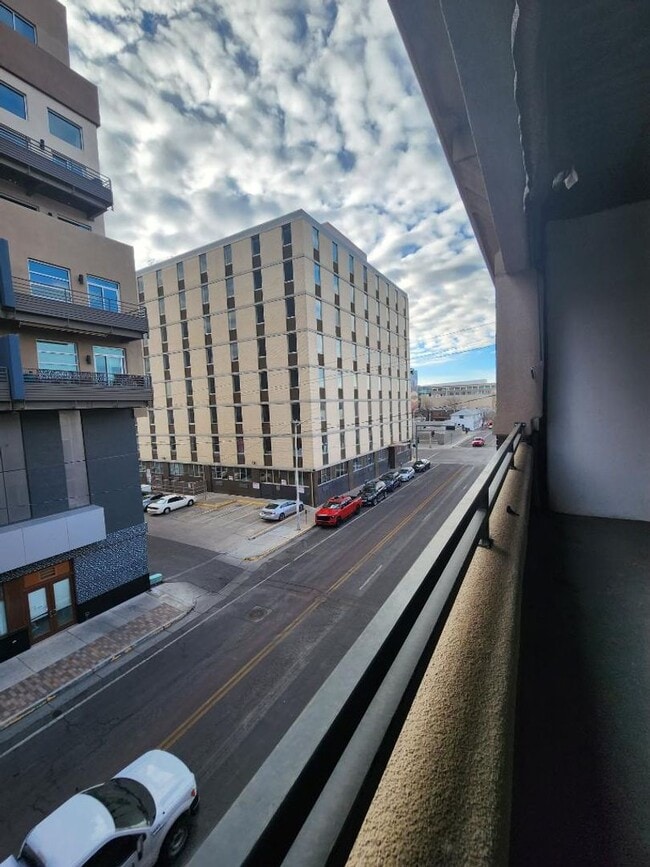 Building Photo - 600 Central Ave SW