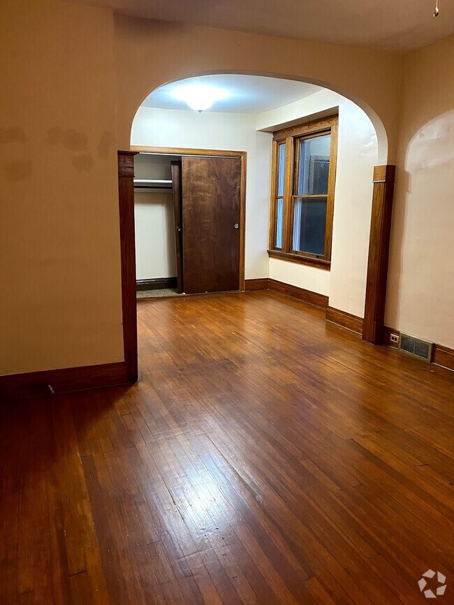 Cazenovia Park Houses for Rent with High Ceilings Buffalo, NY 4 Homes