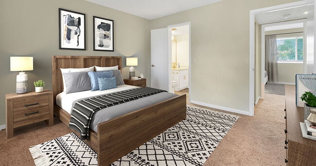 Building Photo - z-121625-The Easton Apartments