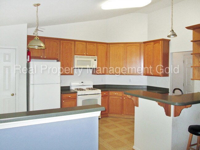 Building Photo - 22684 Rue Woods Dr