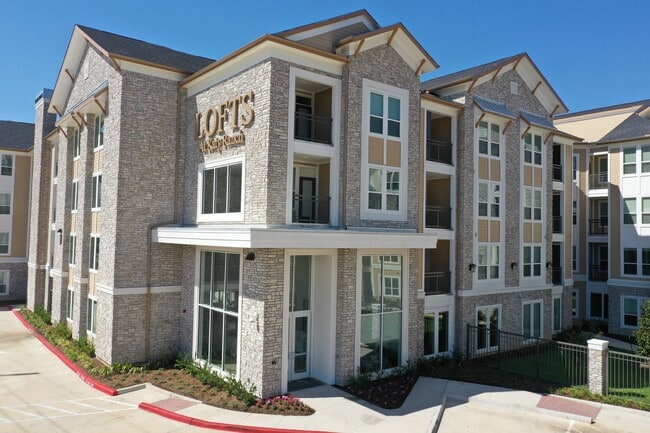 Building Photo - Lofts at Katy Ranch