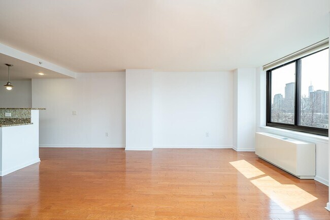 Building Photo - 700 Grove St