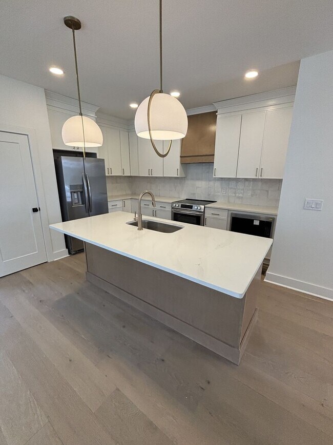 Foto del edificio - Brand-new 4-bedroom, 3.5-bath home