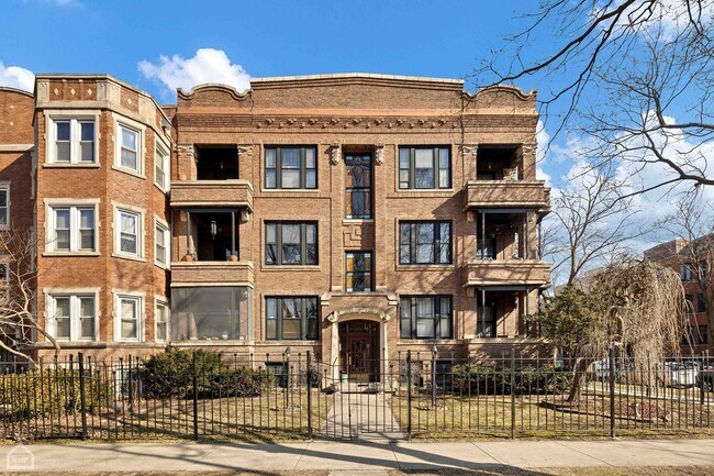 Foto del edificio - 6619 N Glenwood Ave