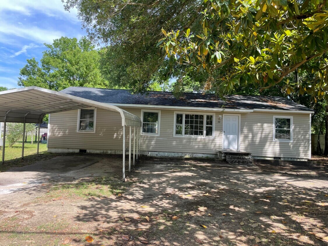 Primary Photo - 39 Ward Cir