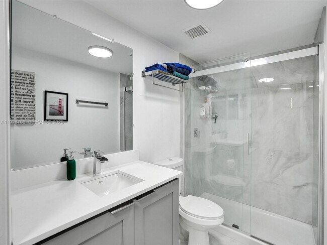 Foto del edificio - 9470 Tangerine Pl