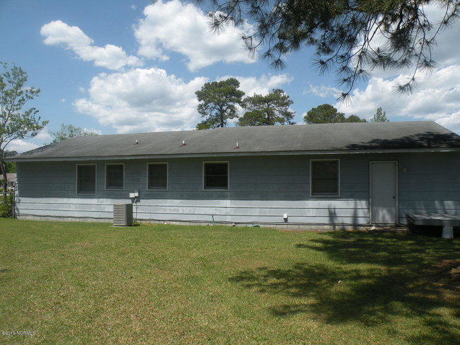 Building Photo - 104 Tar Heel Dr