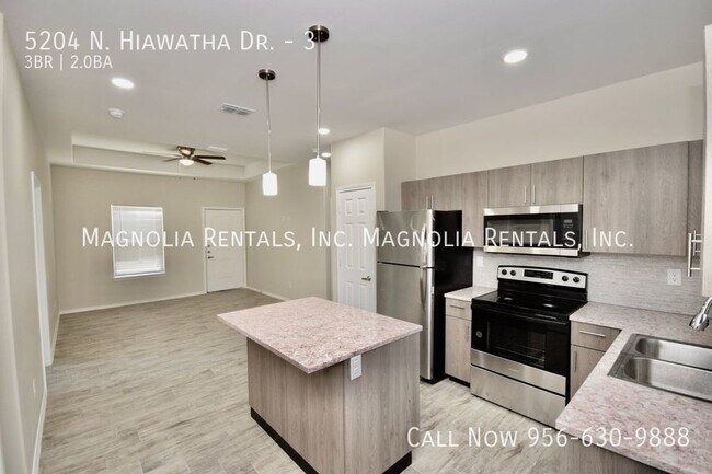 Foto del edificio - 5204 N Hiawatha Dr