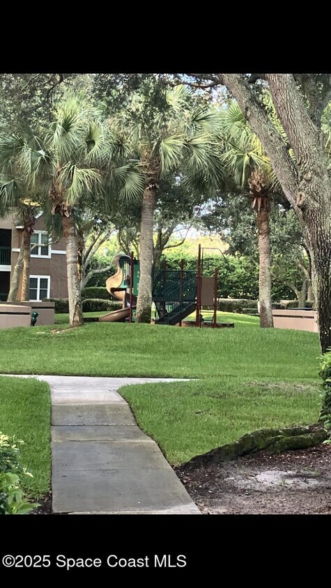 Building Photo - 7667 N Wickham Rd