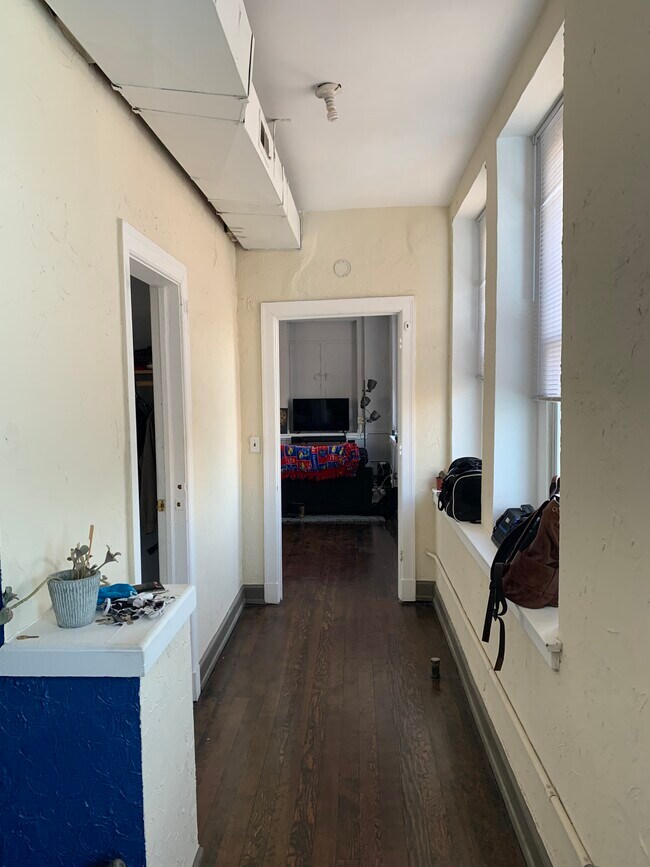 Foto del edificio - 2734 W North Ave