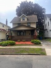 Building Photo - 45 Gale Ter