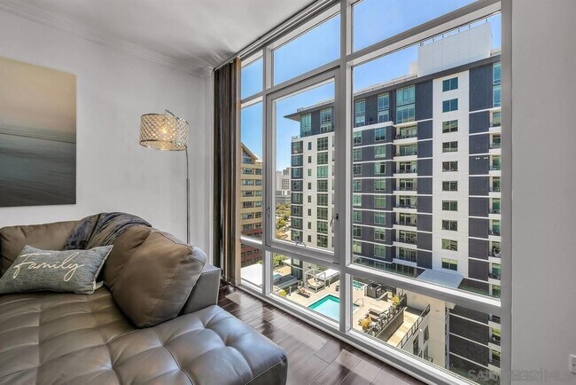 Foto del edificio - 425 W Beech St
