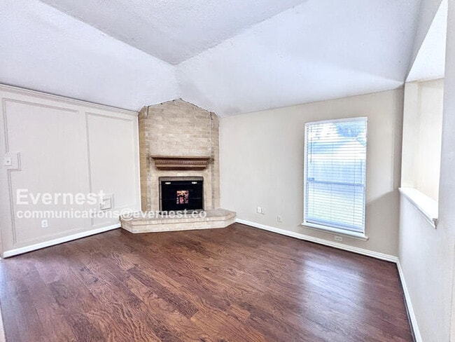 Foto del edificio - 15231 Cabots Landing Dr