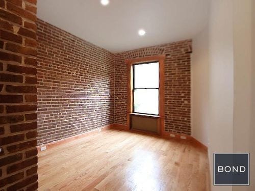 Primary Photo - 201 W 76th St