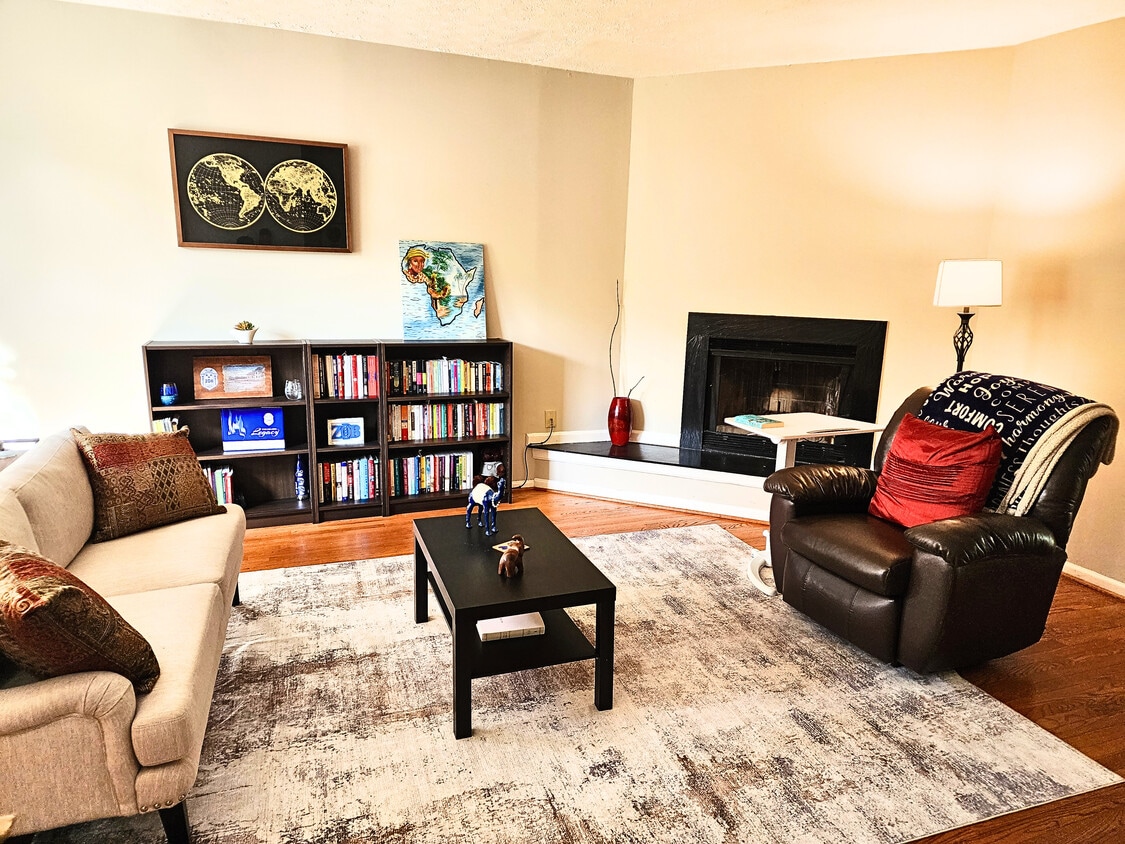 Primary Photo - 14506 Mayfair Dr