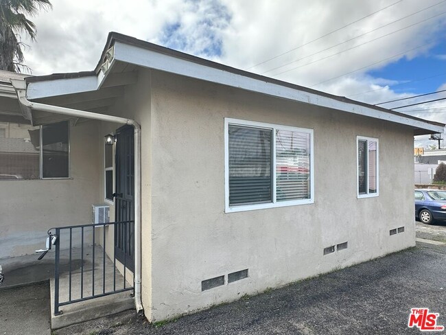 Foto del edificio - 22525 Del Valle St