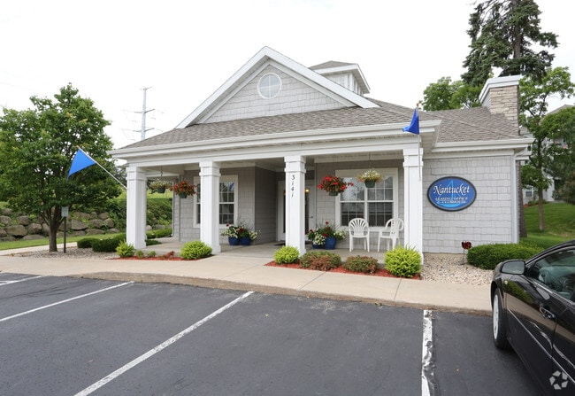 Nantucket Office - Nantucket Apartments