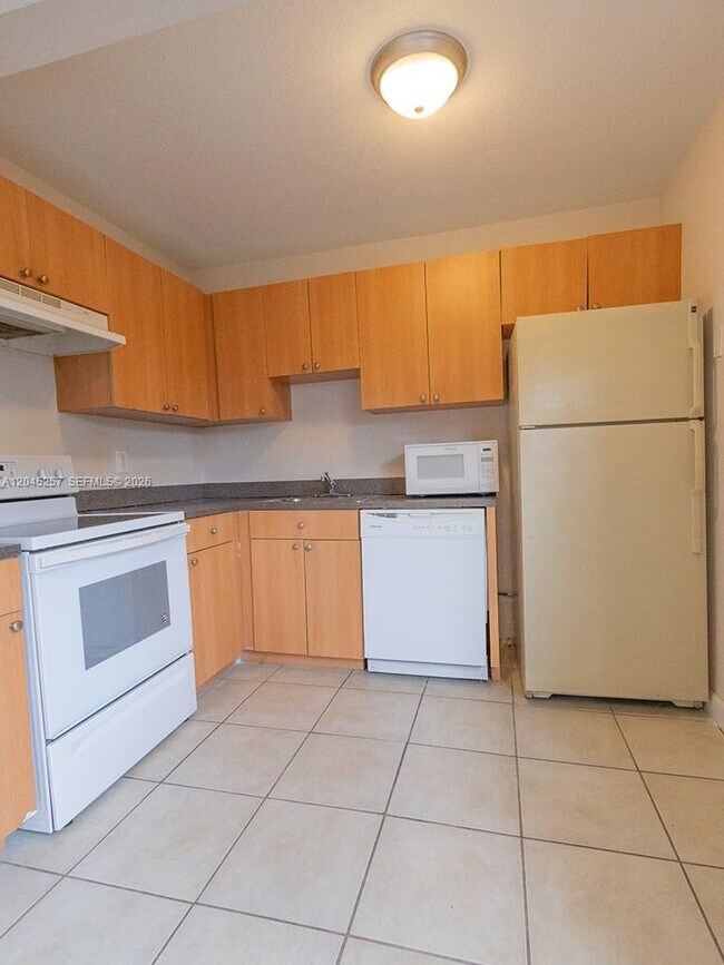 Foto del edificio - 4648 NW 9th Dr