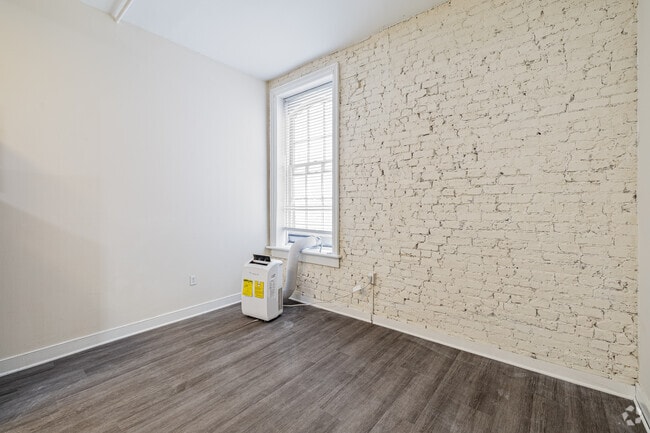 Studio - 1BA - 325SF - Living Room / Bedroom - Flats at 14th