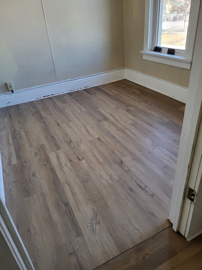 Building Photo - 401 Olmstead St