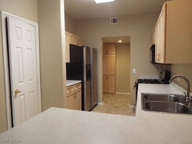 Building Photo - 9623 Gunsmith Dr