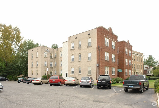 Building Photo - West Hartford Collection