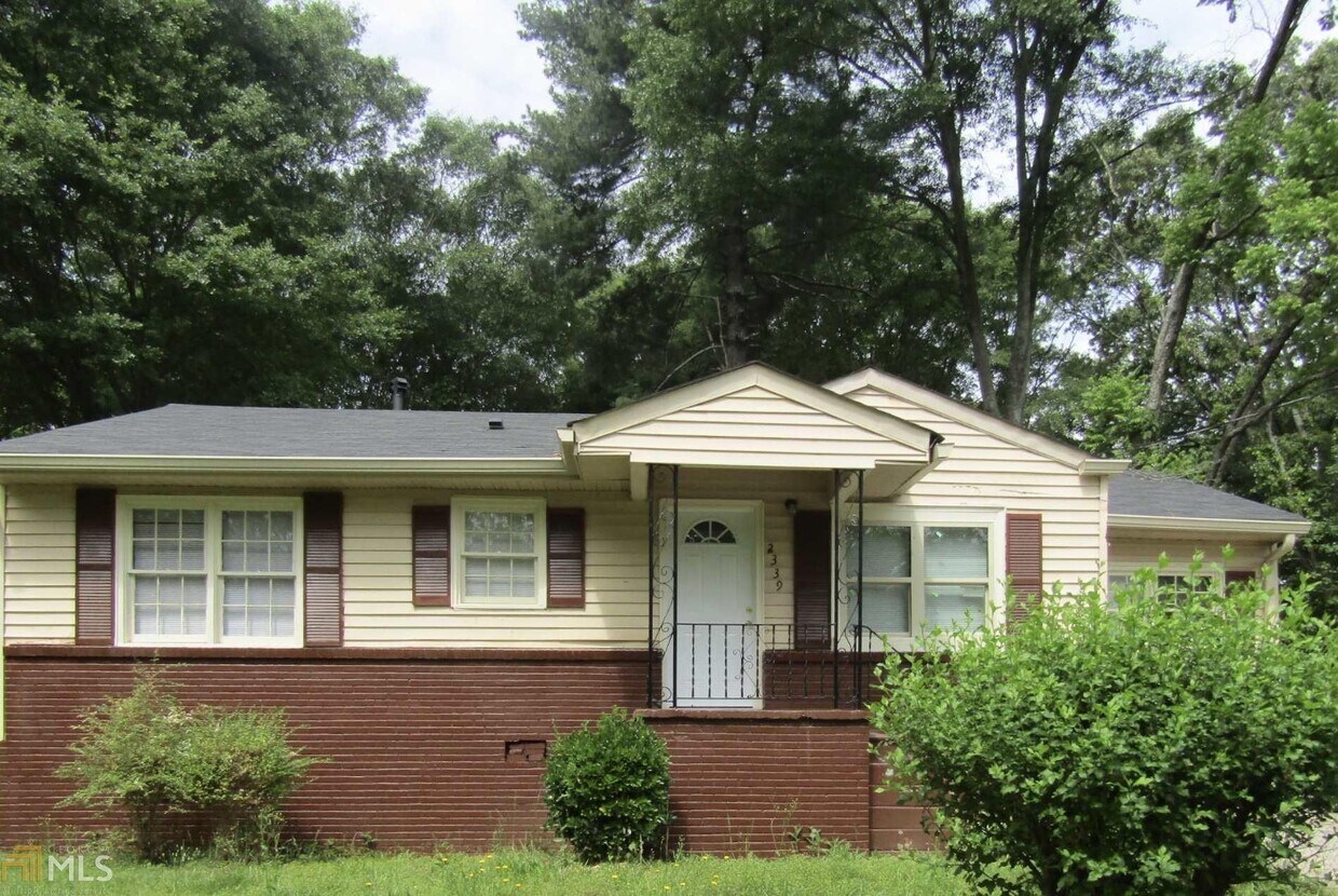 Primary Photo - 2339 Carey Dr SE