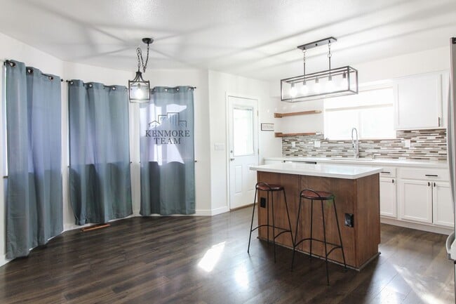 Building Photo - 2503 W 37th Ave