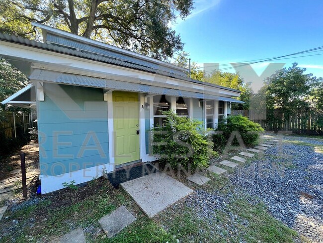 Foto del edificio - 503 Southdown Pl