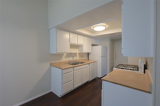 Foto del edificio - 4713 Teri Rd