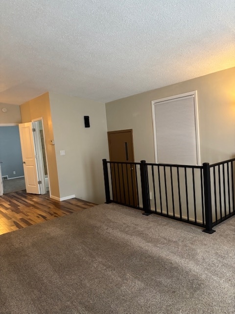 Entrada/Sala de estar - 210 Lox Ct