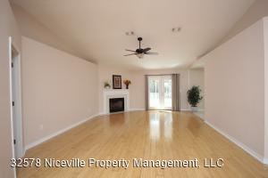 Foto del edificio - 3 br, 2 bath House - 1700 Ingrid Court