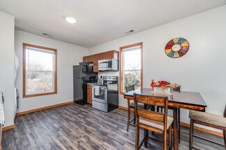 Building Photo - 433 W Grand St