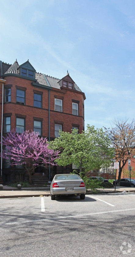 Primary Photo - 2360 Eutaw Pl