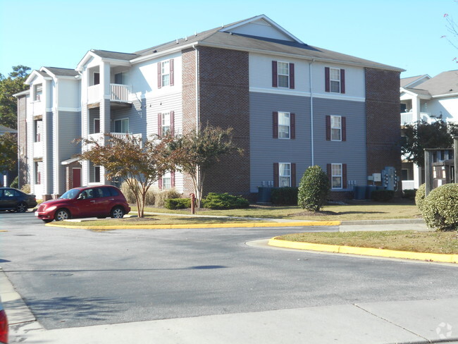 Kates Trace Apts