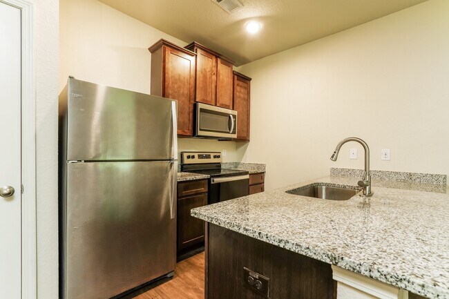 Foto del edificio - 1408 Canopy Dr