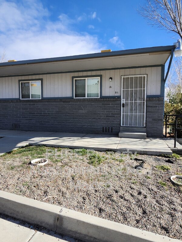 Primary Photo - 408 E Comanche St