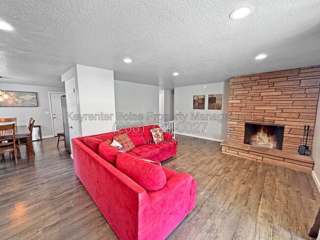 Foto del edificio - 5603 Centerbrook Dr