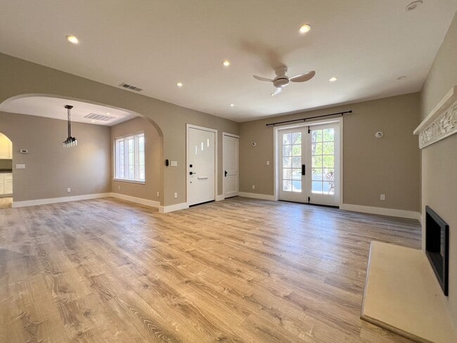 Building Photo - 1567 Silverado Trail