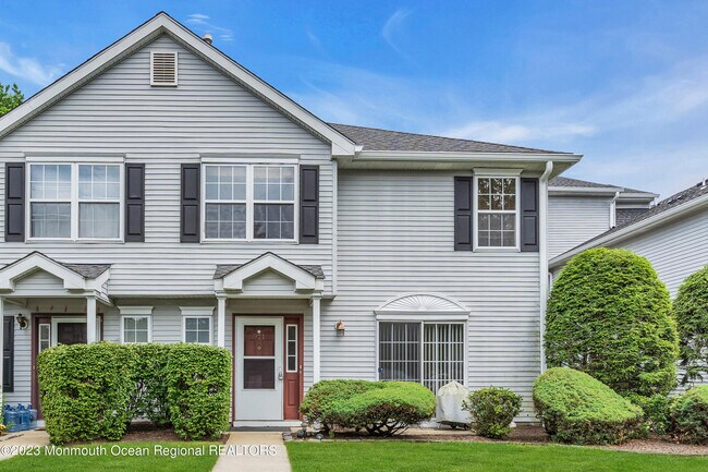 Building Photo - 971 Lily Ct