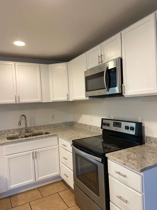 Foto del edificio - 1308 Woodfall Dr