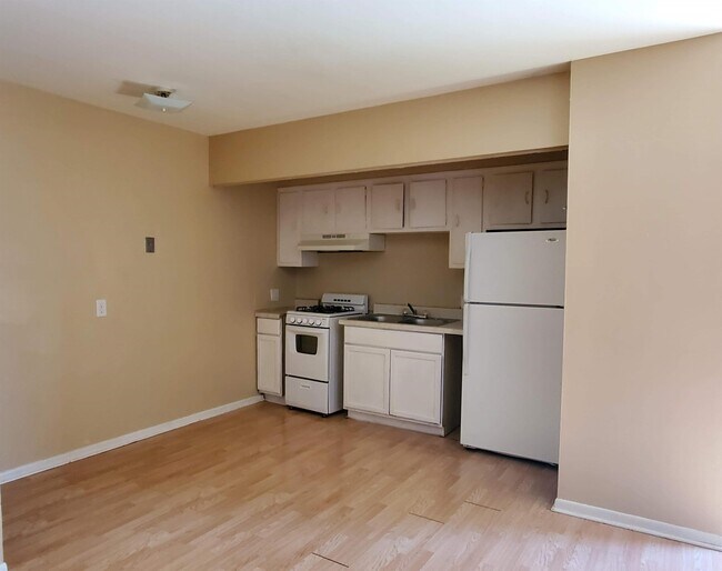 Building Photo - 4153 Hamilton St