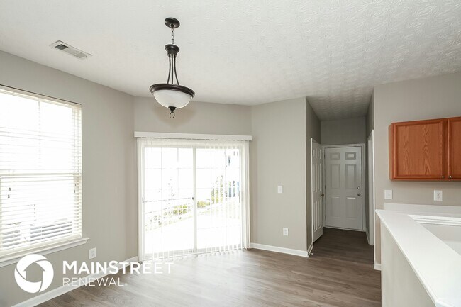 Building Photo - 4627 Legacy Square