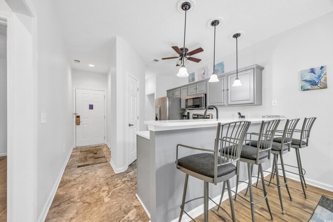 Foto del edificio - 612 River Oaks Dr