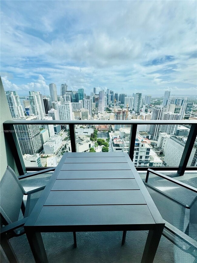 Foto del edificio - 159 NE 6th St