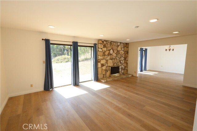 Foto del edificio - 2125 Rocky View Rd