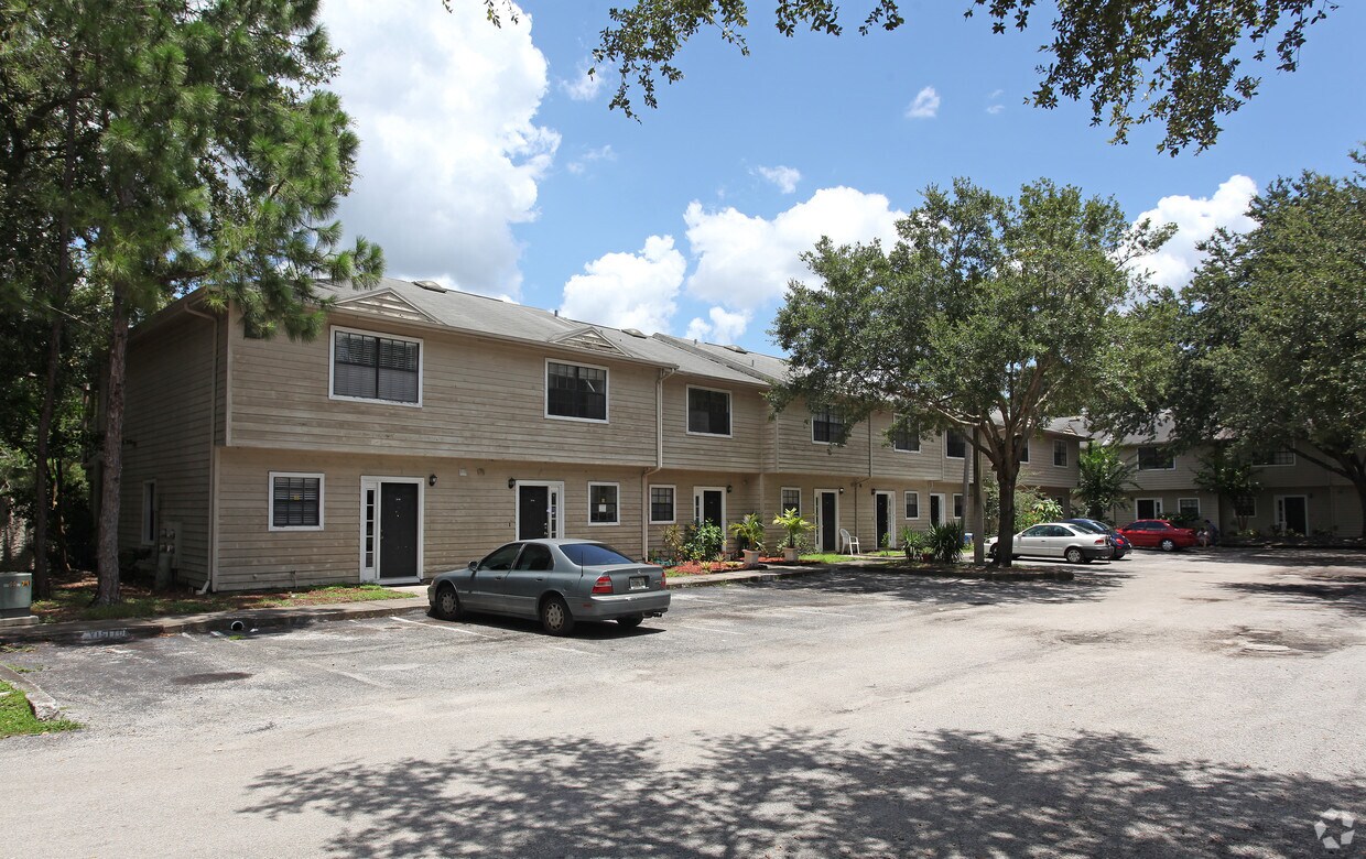 Brookshire Townhomes Tampa, FL