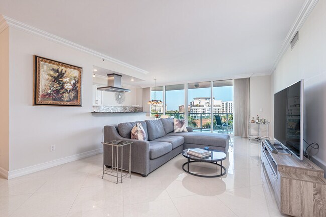 Building Photo - 500 SE Mizner Blvd