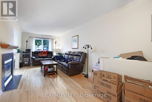 Photo du bâtiment - 19 Wittingham Dr